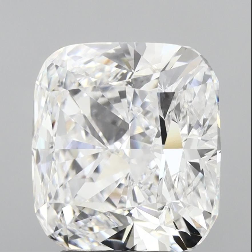 Cushion 5.60ct E VVS2